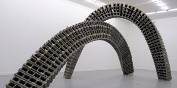 Vincent Ganivet  : le béton, une tension poétique entre forme et matériau