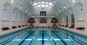 piscine - Halle bassin voutes ©Paul Kozlowski / TNA Architectes