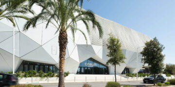 Cineum : un multiplexe futuriste pour le 75e Festival de Cannes