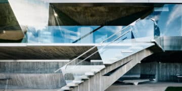 Club James, dans les pas de John Lautner