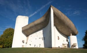 Chapelle de Ronchamp, une audacieuse septuagénaire