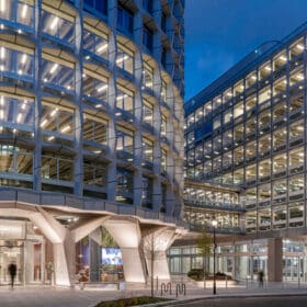©Gareth Gardner / architecture & design Squire & Partners / source : v2com newswire