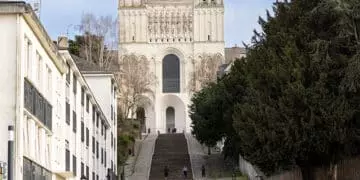 Dialogue temporel pour la cathédrale d’Angers